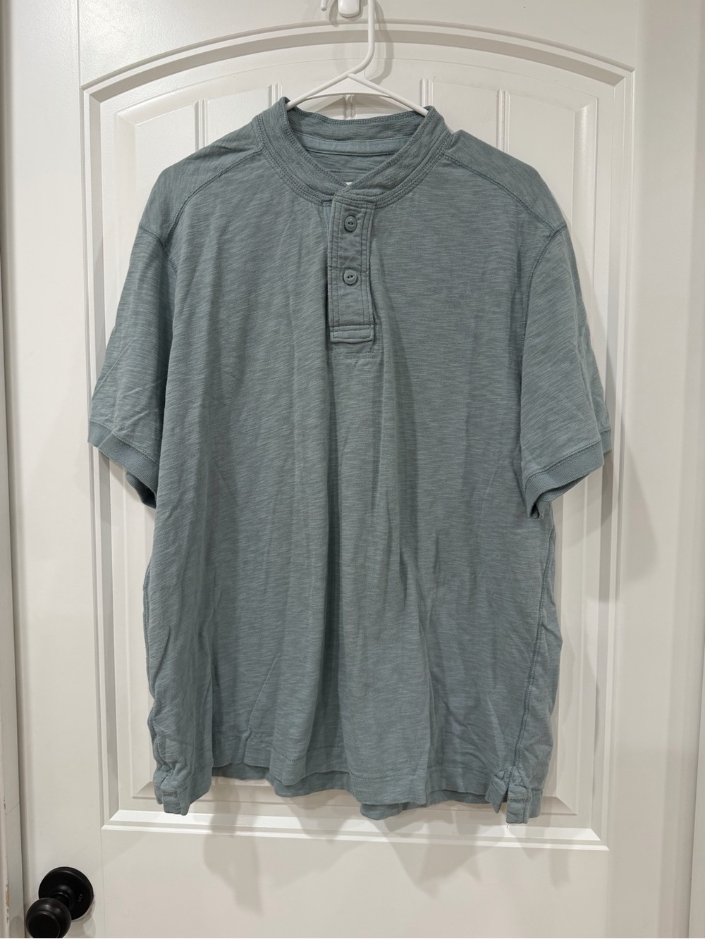 NWOT Men's Short Sleeve Henley Shirt - Light Slate Blue